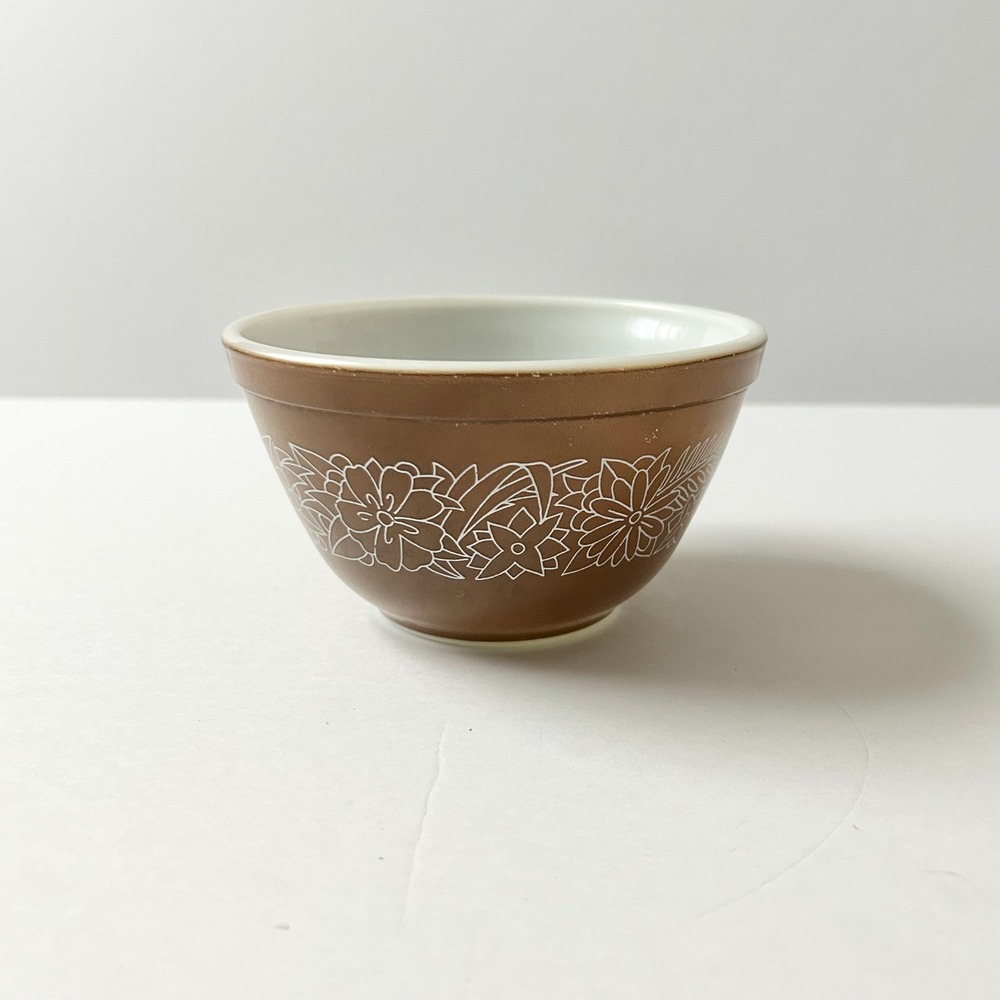 Vintage Pyrex Woodland Brown Floral Mixing Bowl 401 750ml MCM Milk Glass USA
